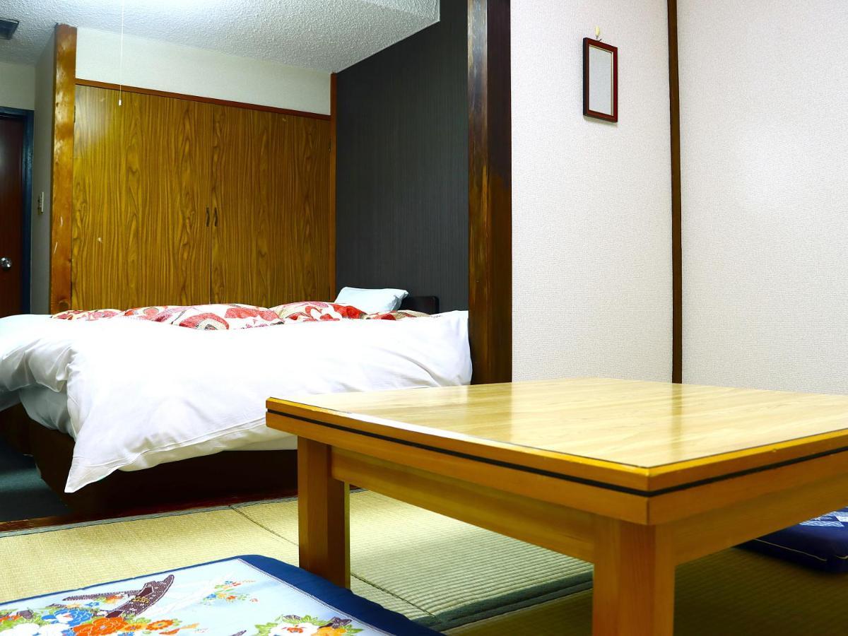 Hotel New Bernina Nagano Exteriör bild
