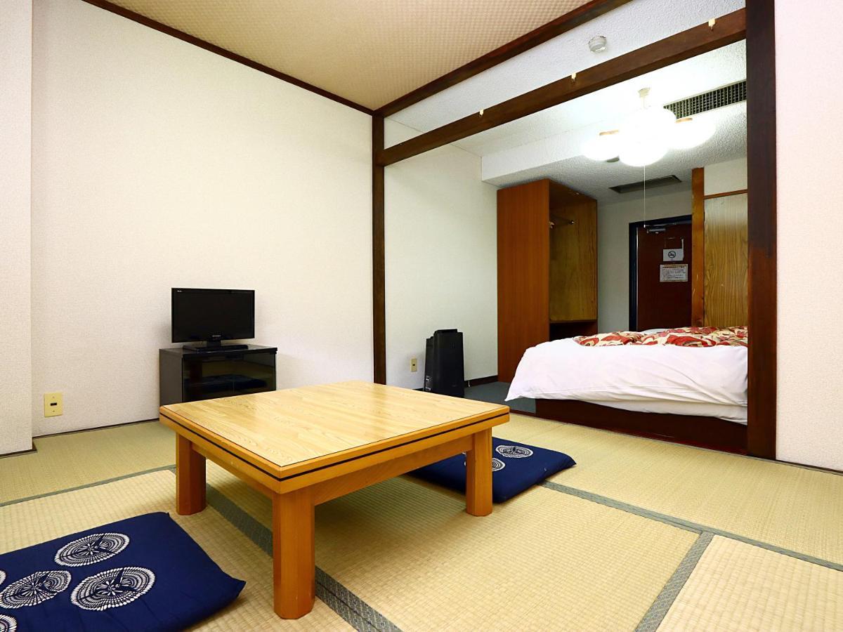 Hotel New Bernina Nagano Exteriör bild