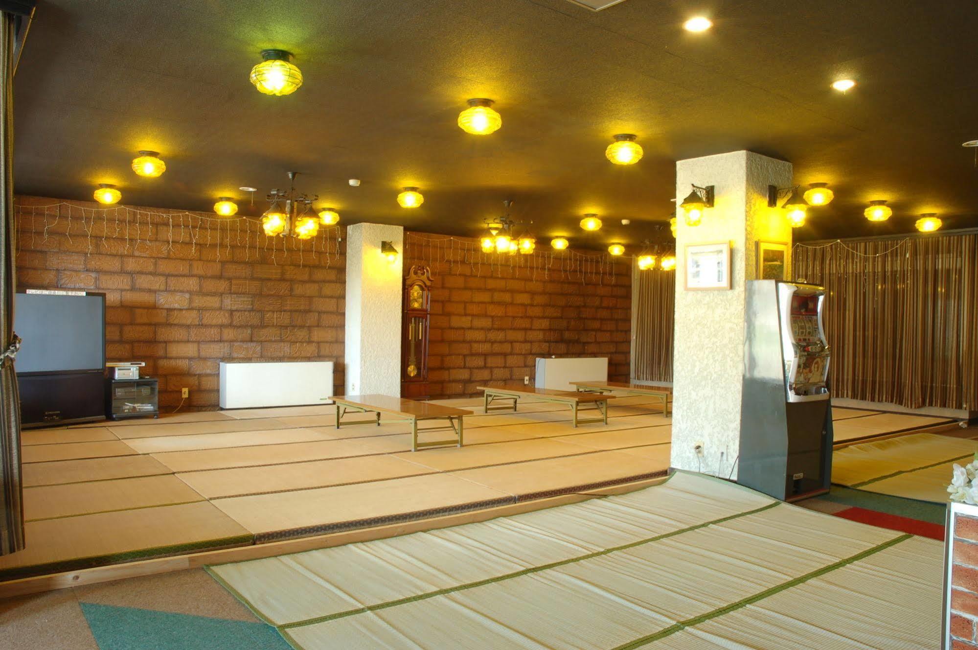 Hotel New Bernina Nagano Exteriör bild